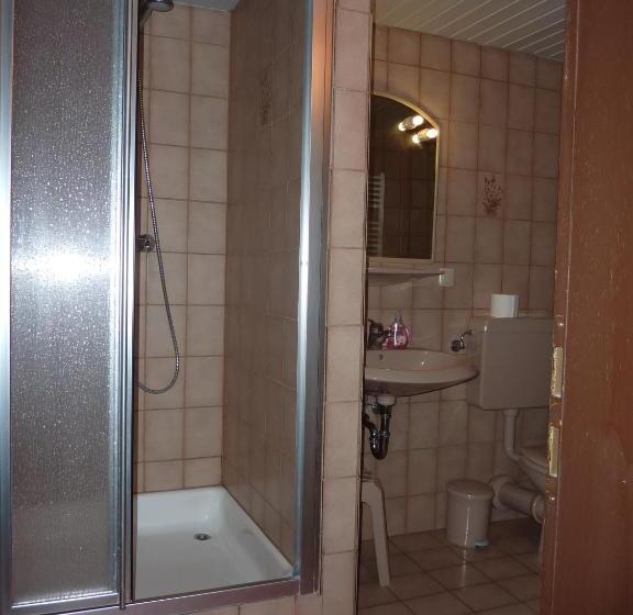 スタンダードルーム, Hof Guttels Waldgasthof Ferienpension