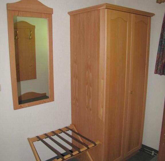 スタンダードルーム, Hof Guttels Waldgasthof Ferienpension