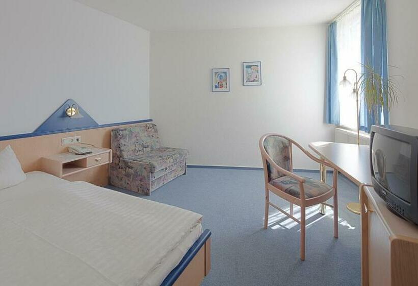 스탠다드 싱글 룸, Jahnke