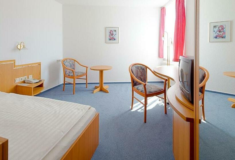 스탠다드 싱글 룸, Jahnke