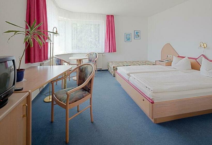 스탠다드 룸, Jahnke