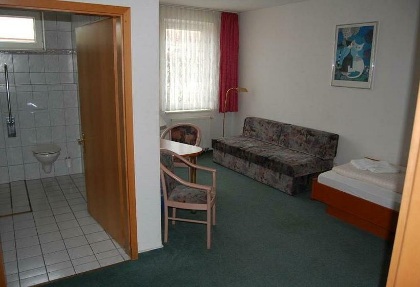 스탠다드 싱글 룸, Jahnke