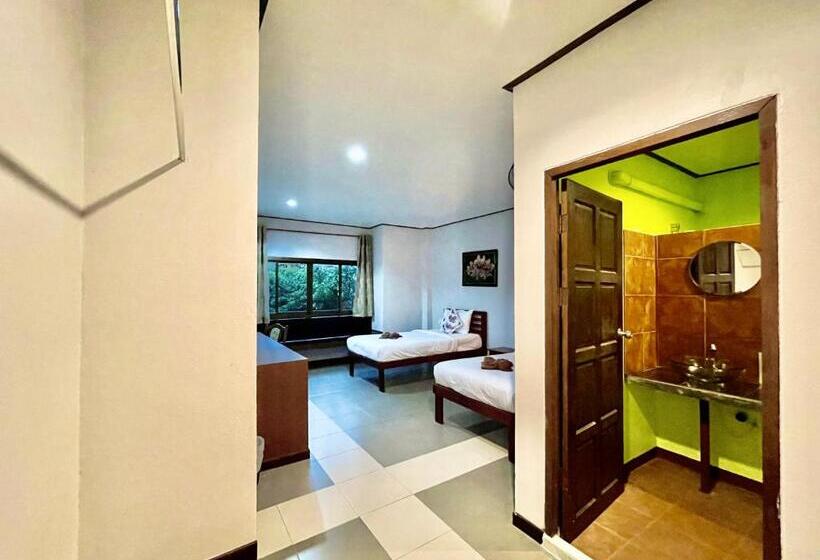 デラックスルーム, Khao Sok Green Valley Resort Sha Certified