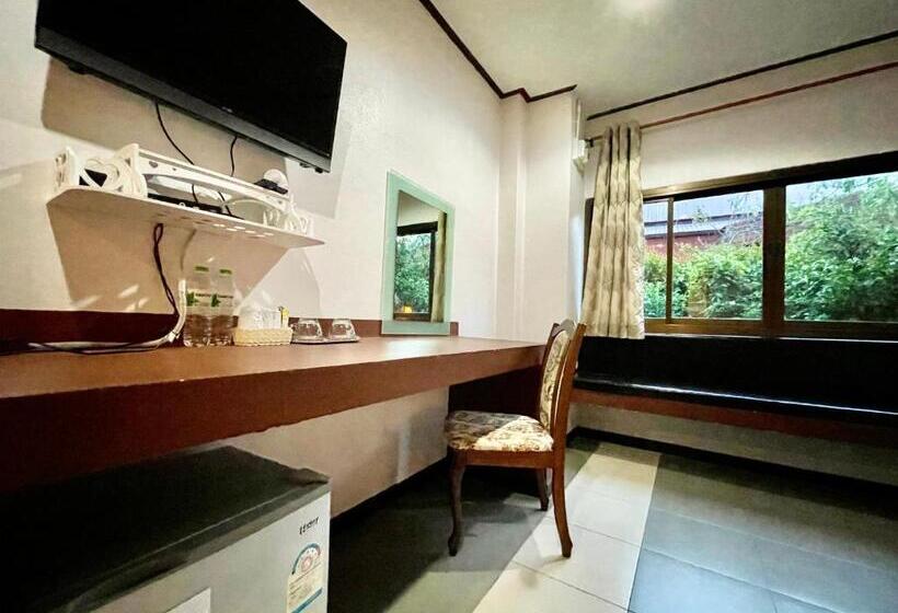 デラックスルーム, Khao Sok Green Valley Resort Sha Certified