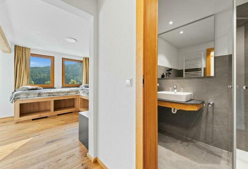 غرفة قياسية مطلّة علي البحيرة, Köhlerei Am See