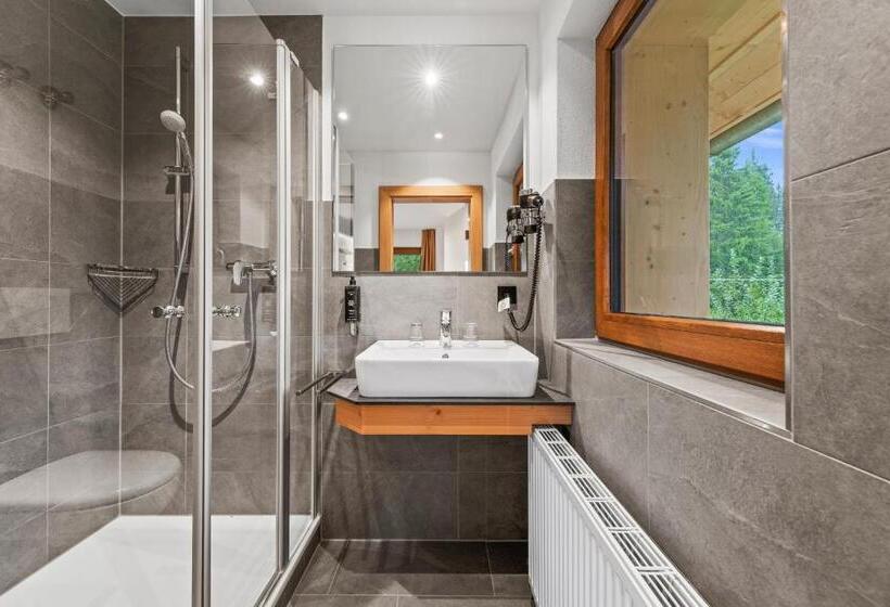 غرفة أساسية, Köhlerei Am See