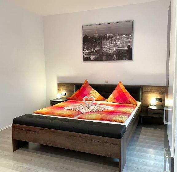 غرفة قياسية, Martz