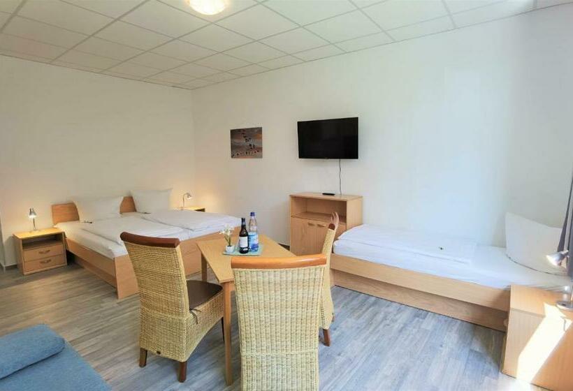 חדר סטנדרט לשלושה, Pension Boddenblick