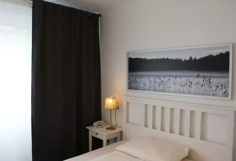 اتاق استاندارد یک نفره, Regina