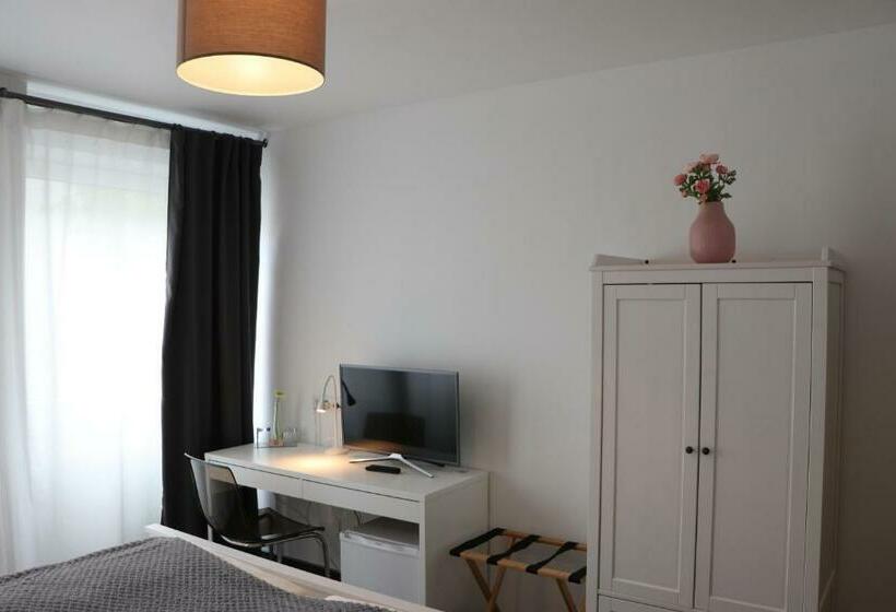 חדר סטנדרט, Regina