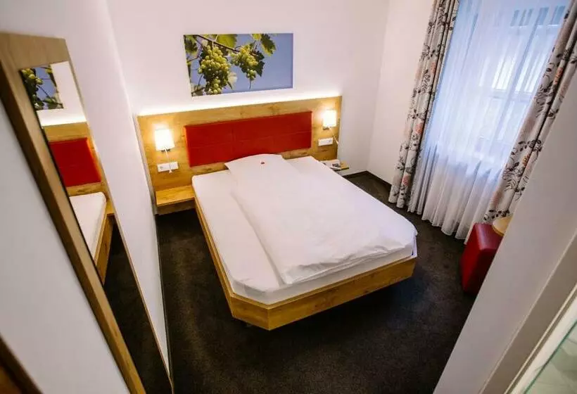 Standard Yhden Hengen Huone, Restaurant Lamm Rosswag