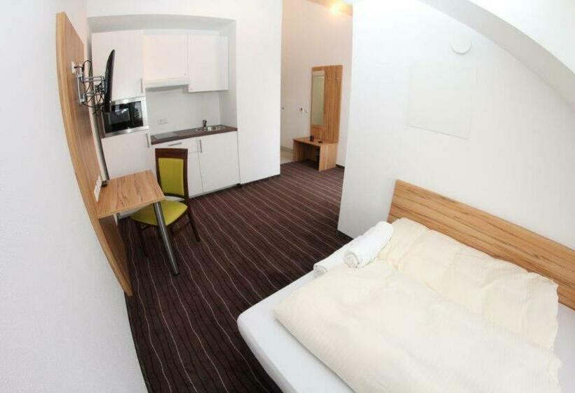 １ベッドルームドゥプレックスアパートメント, Schafer Boardinghouse