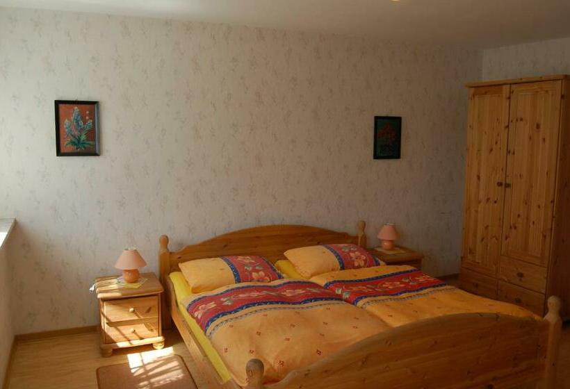 חדר סטנדרט, Weingut Klein Götz