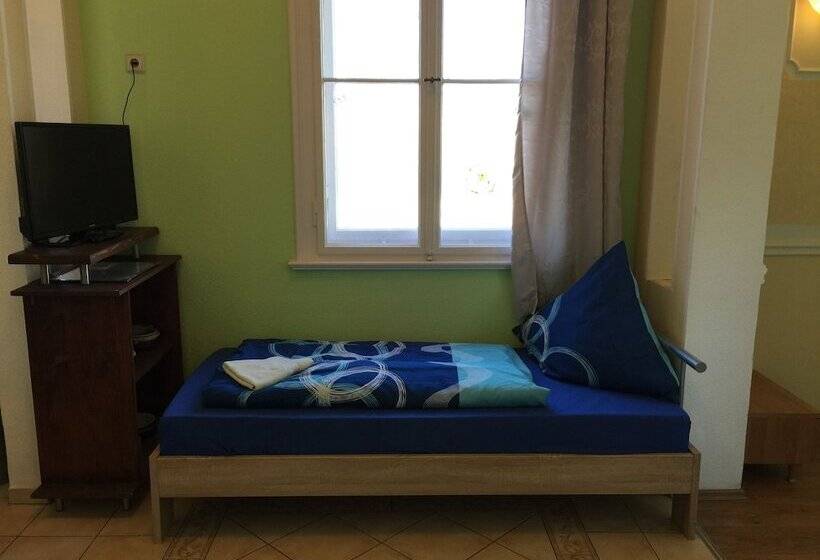 Номер Стандарт Индивидуальный Совместная Ванная, Zimmerfrei Dresden Mit Bad Miniküche Self Check In 24 7