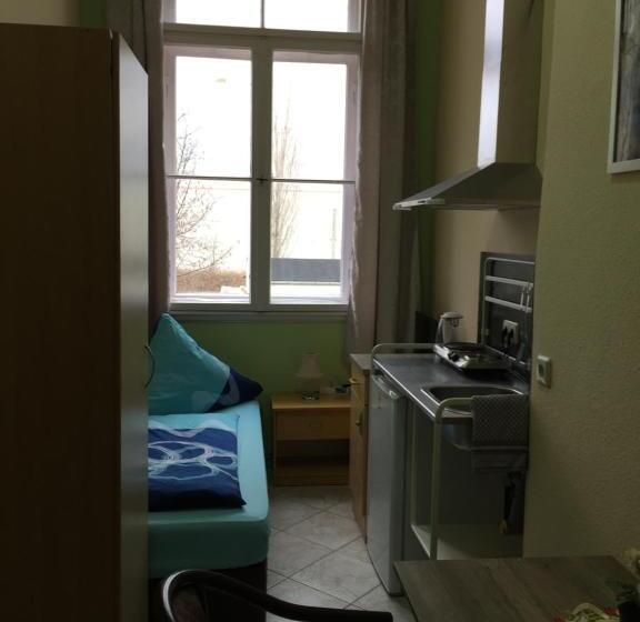 单人基本间, Zimmerfrei Dresden Mit Bad Miniküche Self Check In 24 7