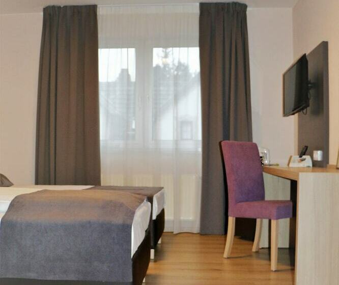 Номер Стандарт Индивидуальный, Zum Brunnen