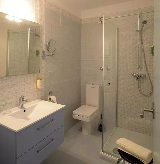اتاق استاندارد, Schwarzwaldhotel Sonne