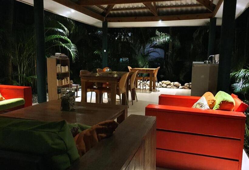 اتاق خانوادگی با چشمانداز باغ, Abaai Resort B&b