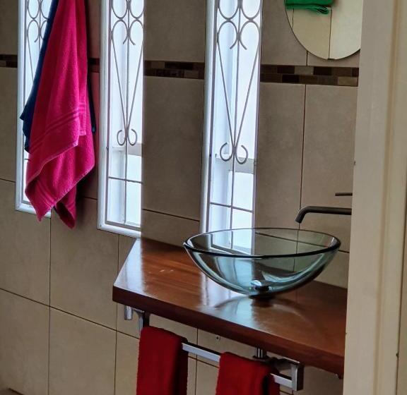 اتاق خانوادگی با چشمانداز باغ, Abaai Resort B&b