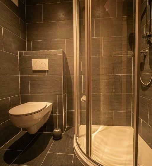 带阳台标准四人间, Almgasthaus Glocknerblick