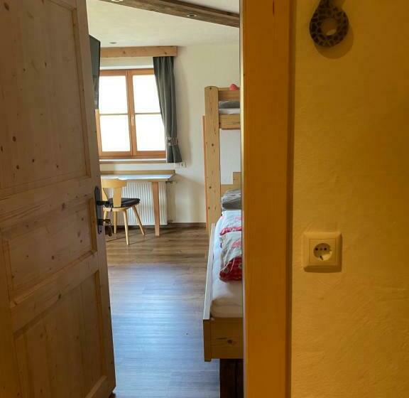 غرفة قياسية رباعية, Almgasthaus Glocknerblick