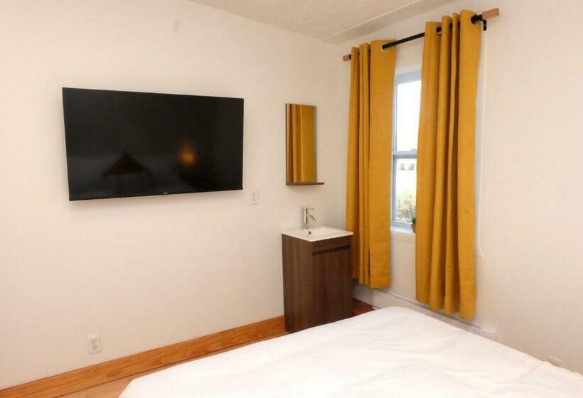 Номер Стандарт Совместная Ванная, Auberge Mélilot