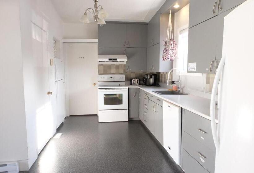 Номер Стандарт Совместная Ванная, Auberge Mélilot