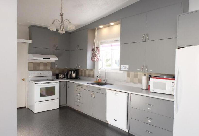 Номер Стандарт Индивидуальный Совместная Ванная, Auberge Mélilot