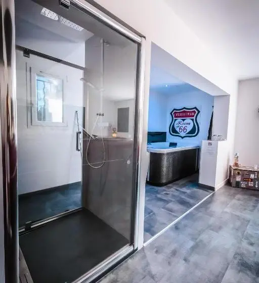 Standard-huone King-vuode, Love Room 66