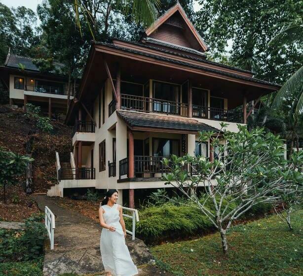 חדר דלוקס נוף לים, Kooncharaburi Resort   Koh Chang