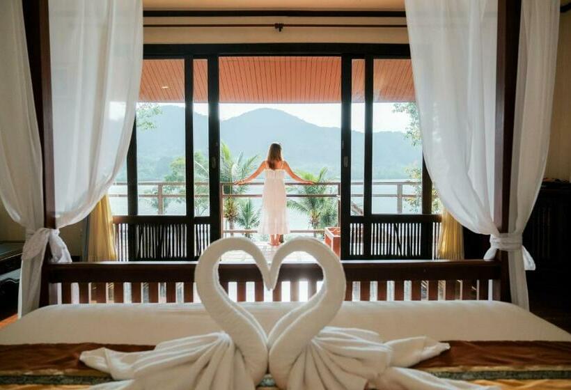 וילה דלוקס חדר שינה 1, Kooncharaburi Resort   Koh Chang