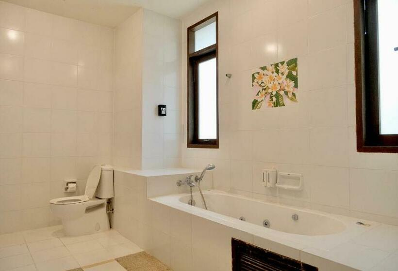 סוויטה אקזקיוטיב, Kooncharaburi Resort   Koh Chang