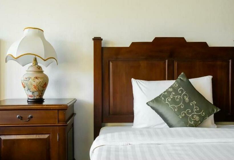 اتاق لوکس با چشم‌انداز دریا, Kooncharaburi Resort   Koh Chang
