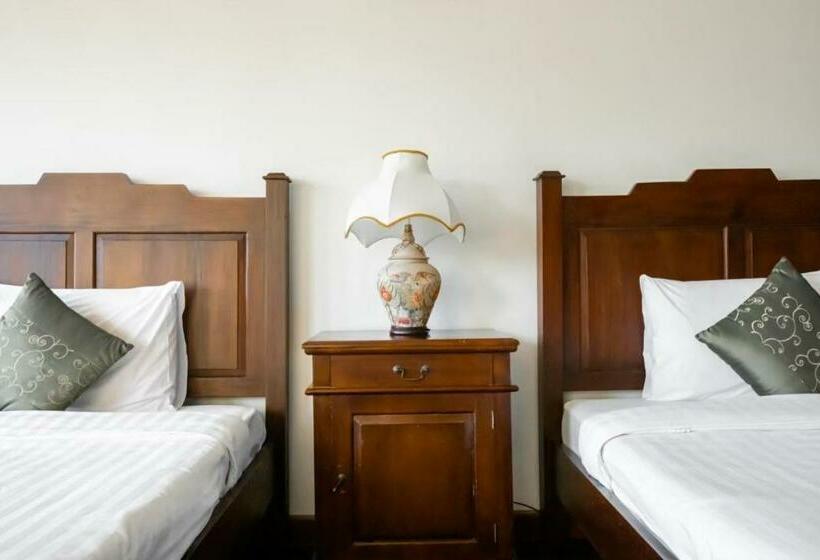 اتاق لوکس با چشم‌انداز دریا, Kooncharaburi Resort   Koh Chang