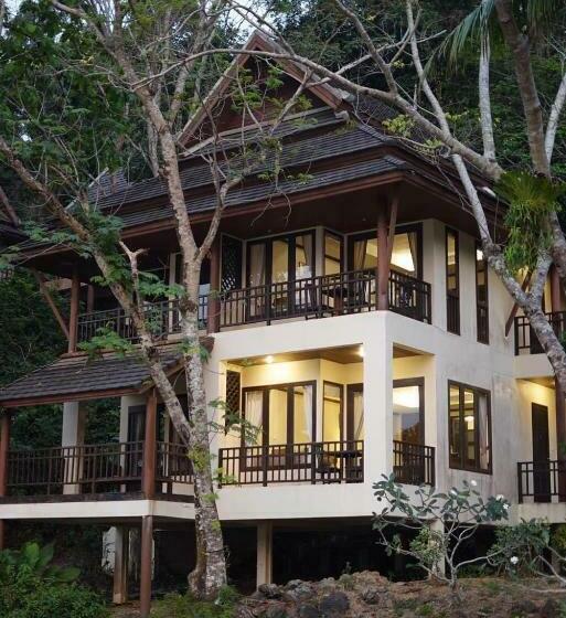חדר דלוקס נוף לים, Kooncharaburi Resort   Koh Chang