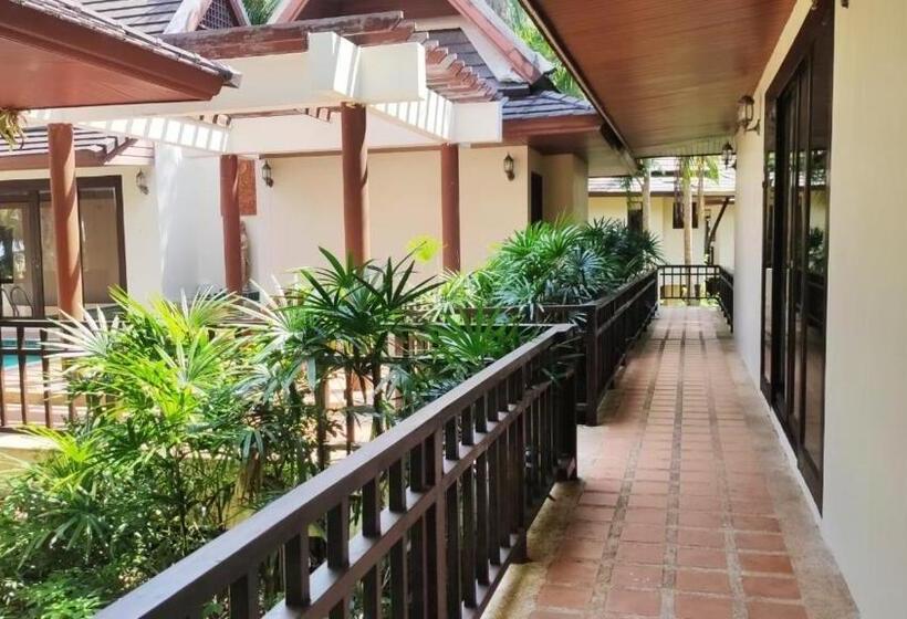 וילה עם חדר שינה אחד ובריכת שחיה, Kooncharaburi Resort   Koh Chang