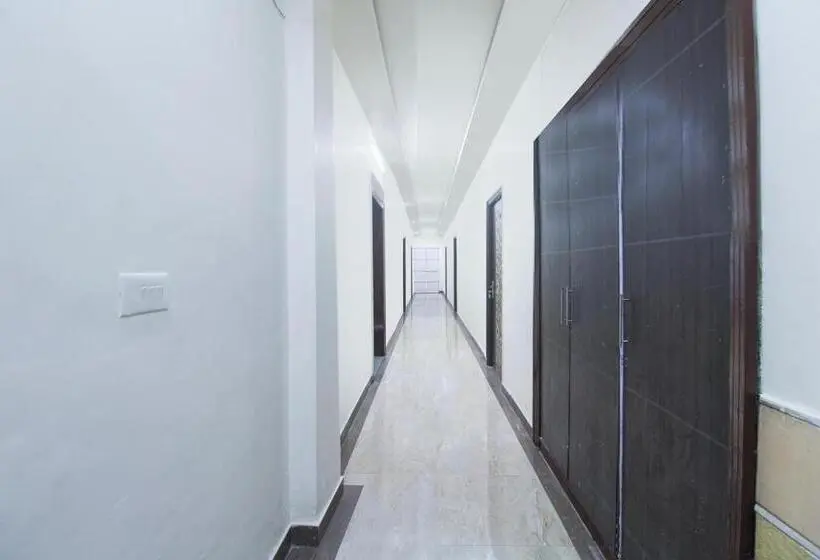 Deluxe Room, Fabexpress Myraa