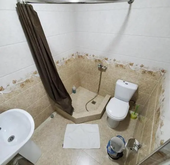 スタンダード４人部屋, Nursultan Grand Guest House