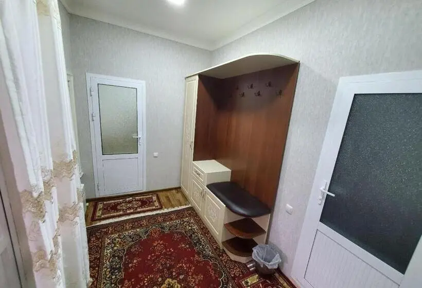 スタンダード４人部屋, Nursultan Grand Guest House