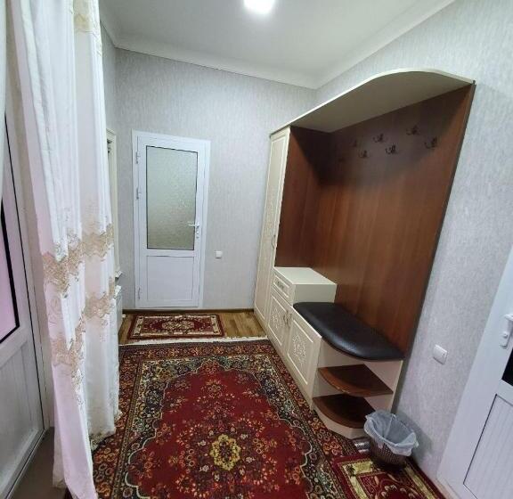 اتاق استاندارد چهار تخته, Nursultan Grand Guest House