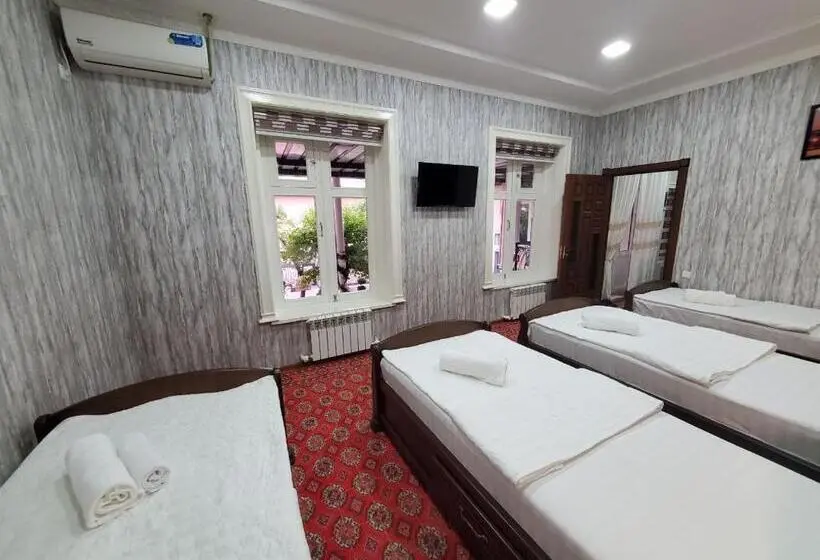 スタンダード４人部屋, Nursultan Grand Guest House