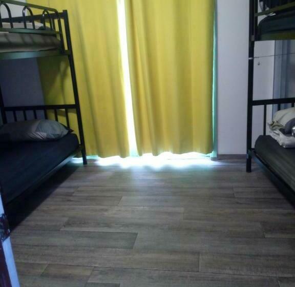 Кровать в Общей Комнате, Rozelle Hostel