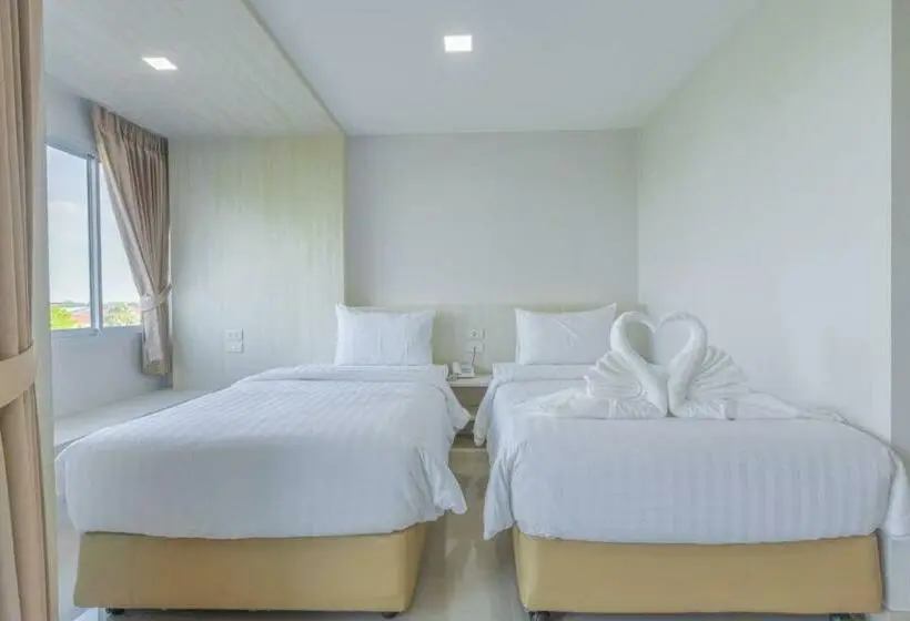 デラックスルーム, Sananwan Hometel