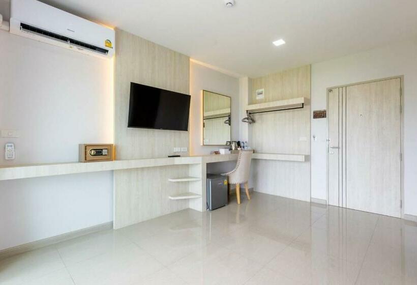 Номер Deluxe с Балконом, Sananwan Hometel