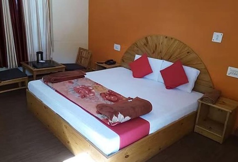 Deluxe Rum, Fabhotel Green View