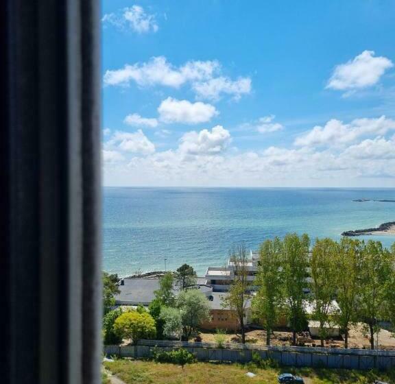 海の見える１ベッドルームアパートメント, Olimp Sea View Apartments Etajul 10