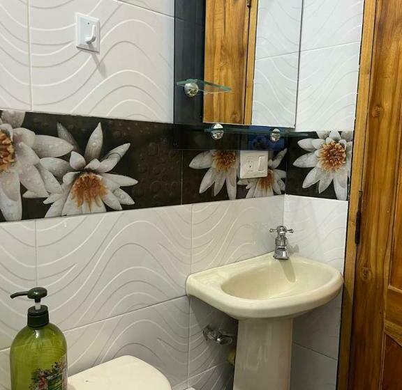 스탠다드 룸 공동 욕실, Pacifica Hostel