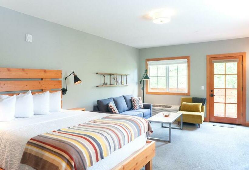 Escritório Estándar, The Suites On Main