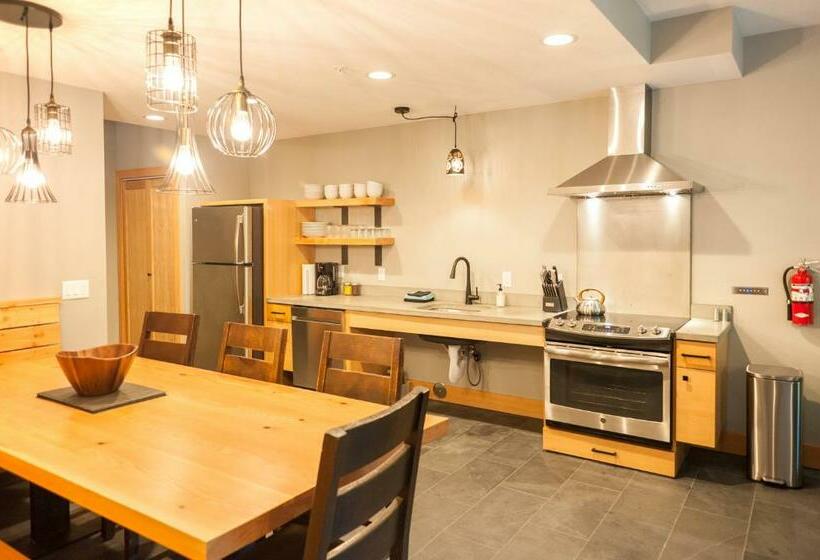 3 Bedroom Suite, The Suites On Main