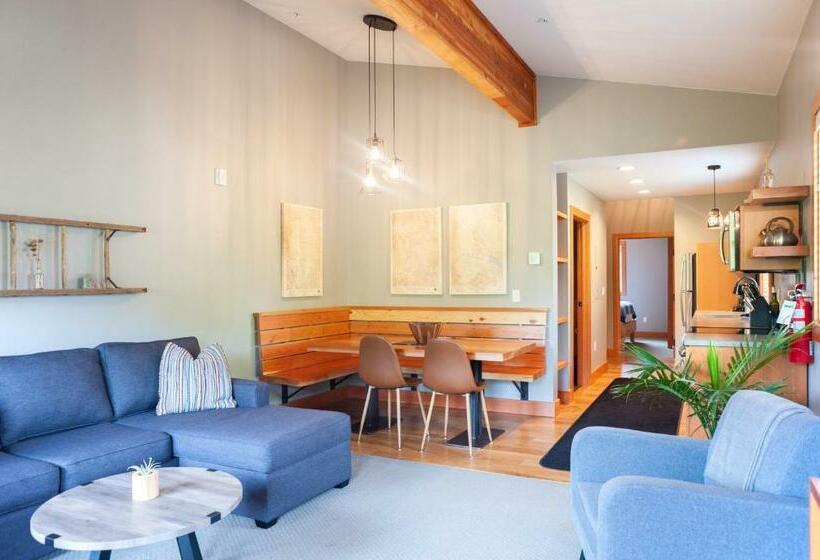 Suíte, The Suites On Main